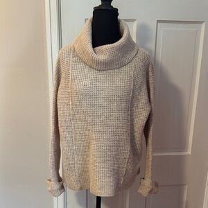 Free People Women's Size M Beige/Cream Sweater Cowl neck Cuffed Sleeve